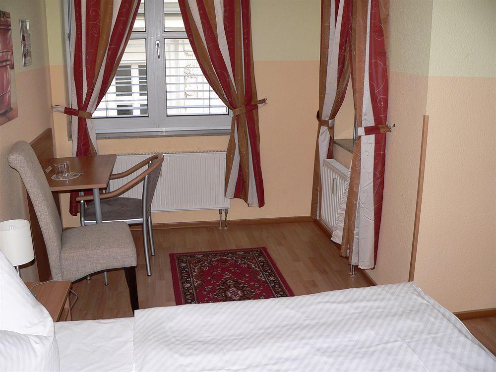 Hotel Am Hopfenmarkt Росток Экстерьер фото